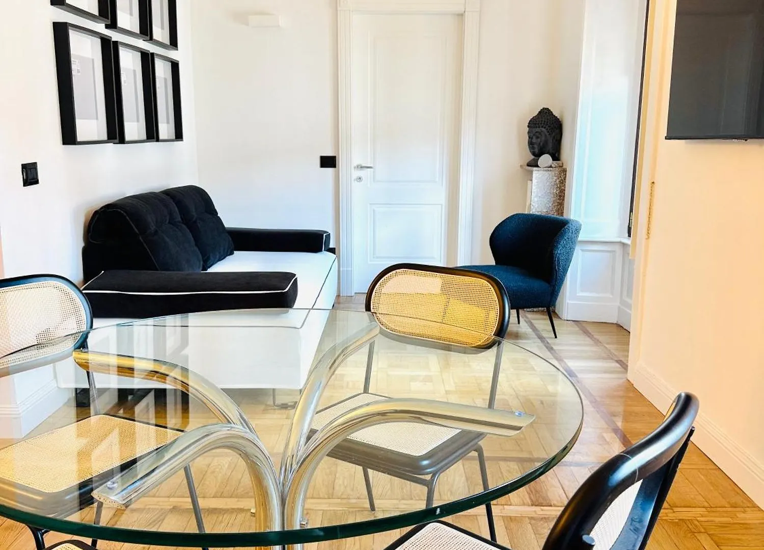 Lägenhet Comecasa 10 Min Walk From Duomo And Policlinico Mangiagalli Milano